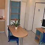Séjours&affaires Ferrand Park République Appart hôtel 2*