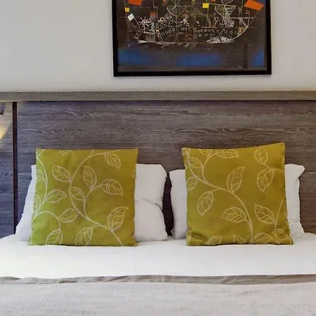 Apart-hotel Sejours & Affaires Ferrand Park Republique 2*