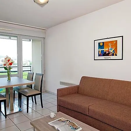 Sejours & Affaires Ferrand Park Republique 2*