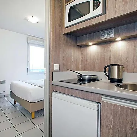 Sejours & Affaires Ferrand Park Republique 2*