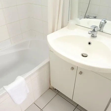 Sejours & Affaires Ferrand Park Republique Lejlighedshotel 2*