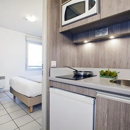 Sejours & Affaires Ferrand Park Republique 2* קלרמונט-פרנד