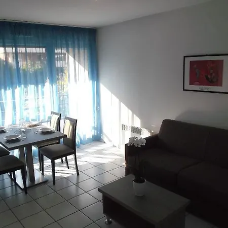 Sejours & Affaires Ferrand Park Republique 2*