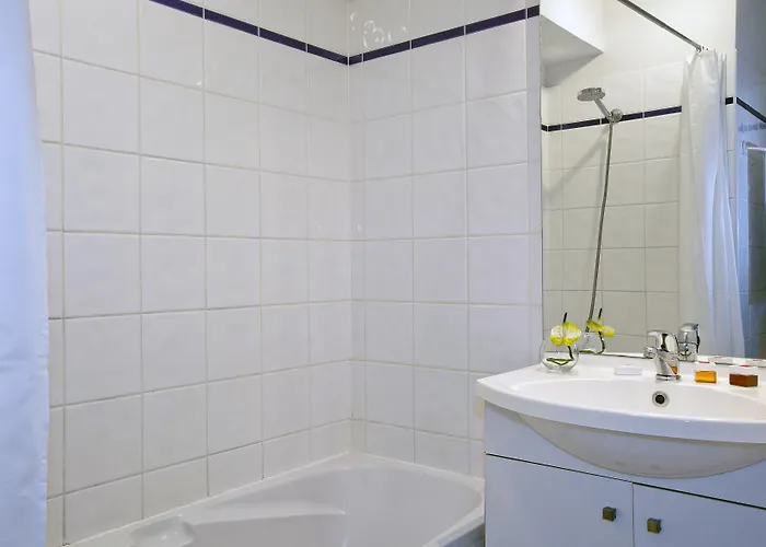 Sejours & Affaires Ferrand Park Republique Aparthotel 2*