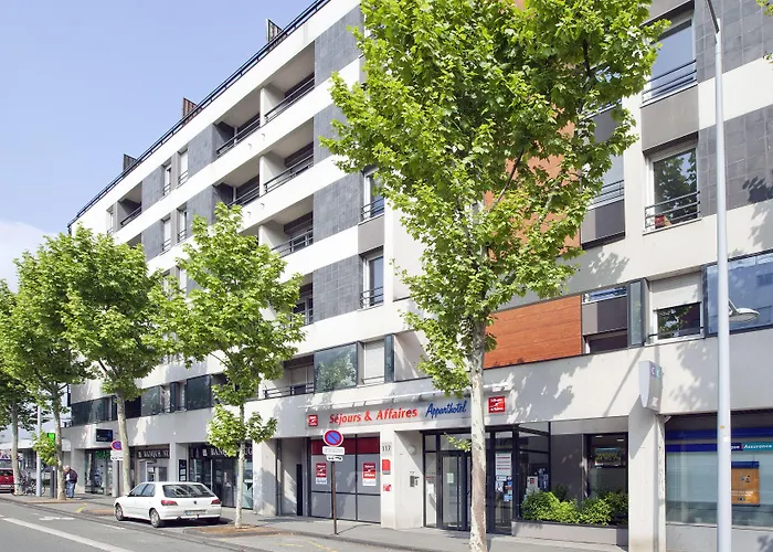 Sejours & Affaires Ferrand Park Republique 2* Clermont-Ferrand