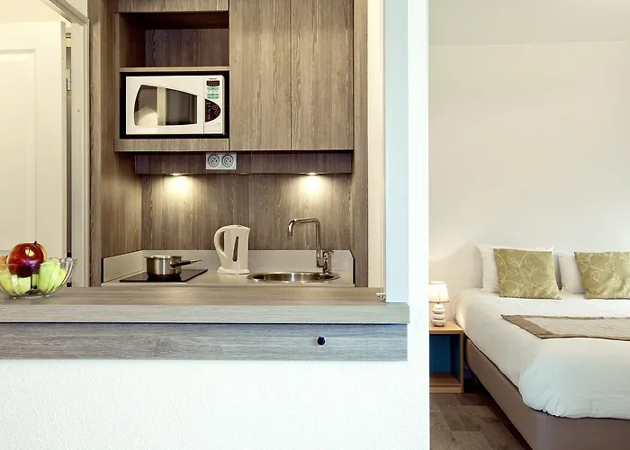 Sejours & Affaires Ferrand Park Republique Aparthotel